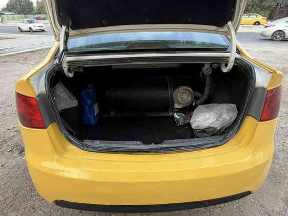 سلام عليكم كيا فورتي 2013 البيع مكينه 200 اكير جهازات تبريد شغال منضومت غاز اصدر ابجيس اتخم تاير حادث جوملغ اوبنيد جهازه سياره سعر ٨٠ مكان سياره بغداد ***********
