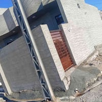 مشتملل للايجار بوابه قاطع ثاني بناء حديث 07815849284