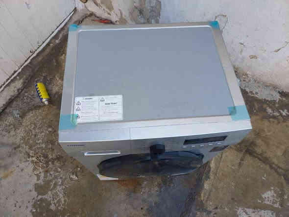 غسالة جيسونك ٧ كيلو ١٢٠٠ دورة مستعمل شهر واحد متل الجديد ب١٨٠ الف للتواصل *********** أربيل
