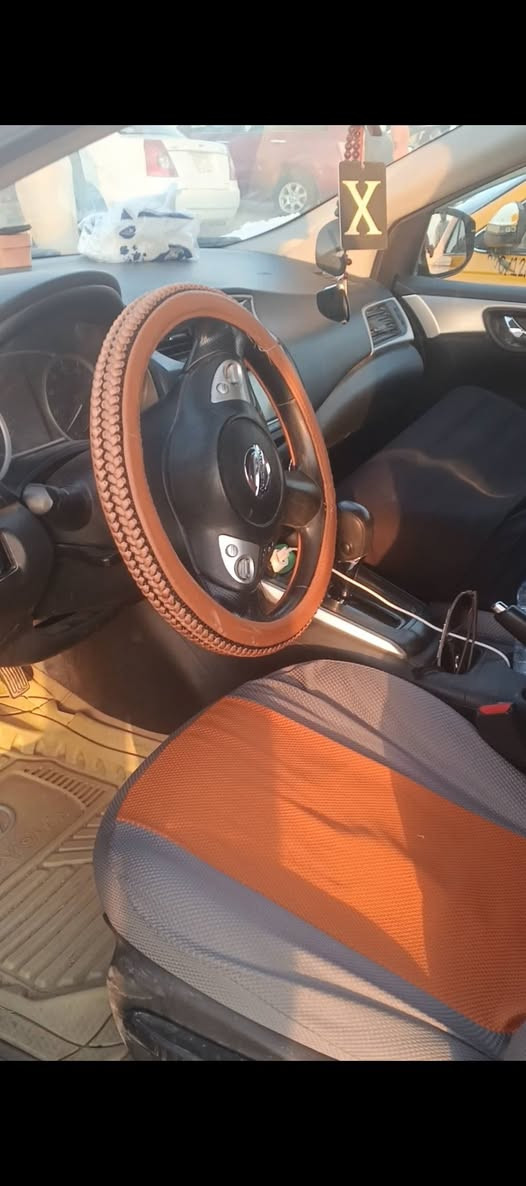 نيسان سنترا وراد امريكي موديل 18 حادثه بصيط وكيرة كايم سنويه صاله 4شهر منتهي سعرة 90 وبيه مجال قليل الشراي رقم بصرة ***********
