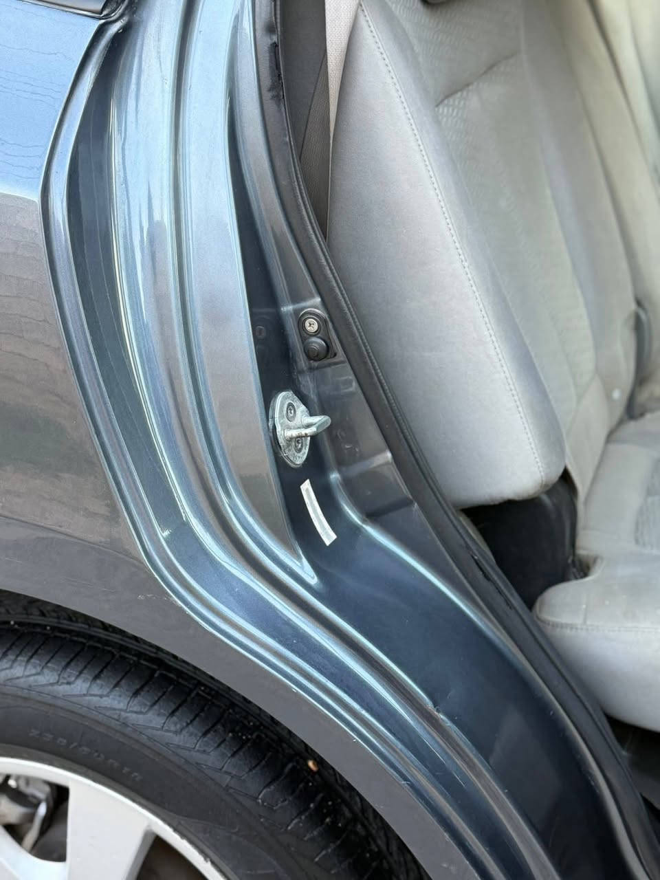 السلام عليكم سنتافي مديل 12بعده بحالته شركه سياره محرك 6 بانزين  كصه قماره متومه طبق الاصل شمالي سعر 65,بيه مجال بصيط شراي متواجد وتساب ***********
