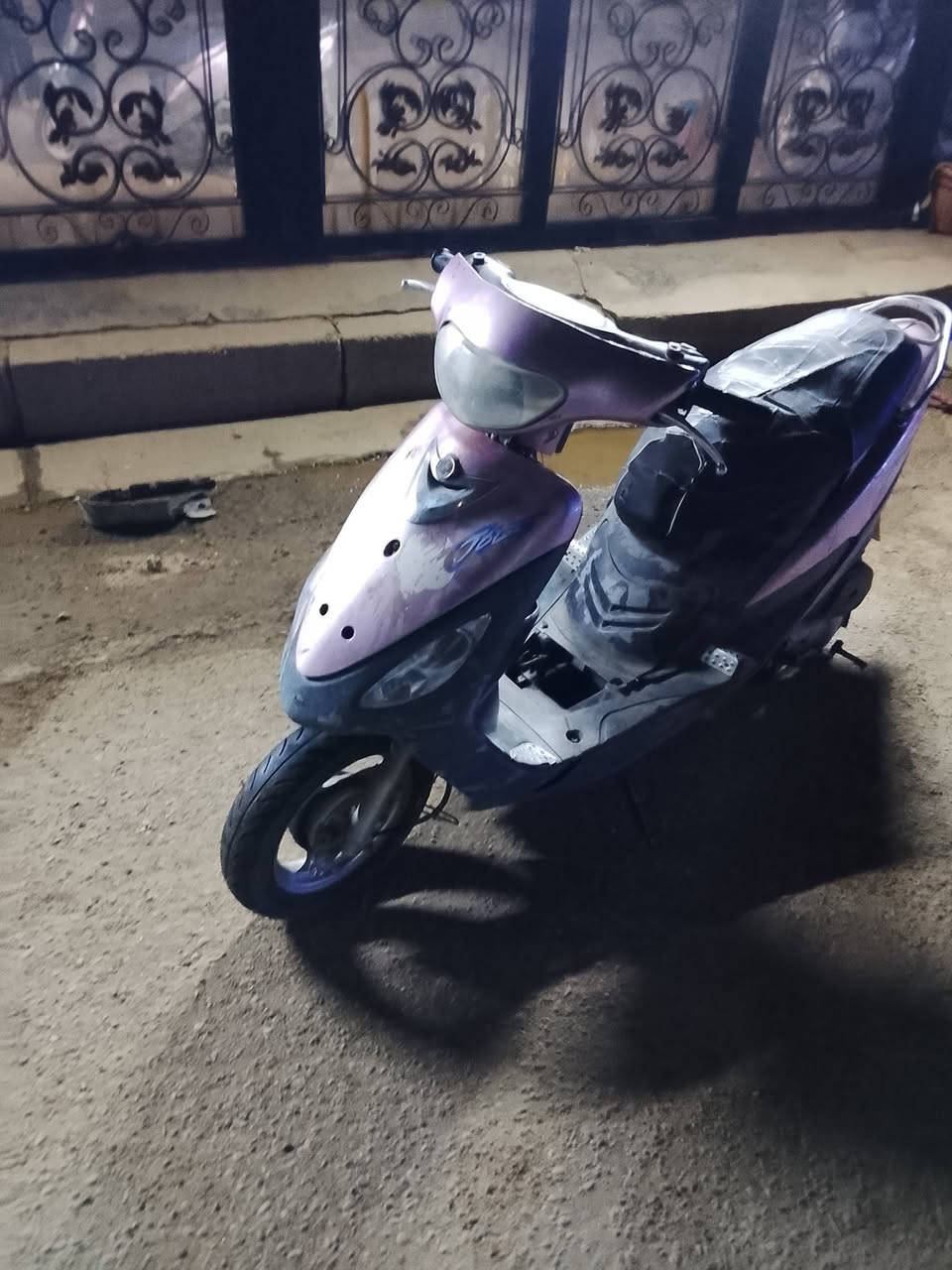 السلام عليكم ماكس منغولي  شغاله هندر واحد 
مكينه بلاديه  مكصوصه رايمر  متروكه بس شغاله ابيع كوم حديد بيها نقوصات 
 مكاني حي اور  ***********
