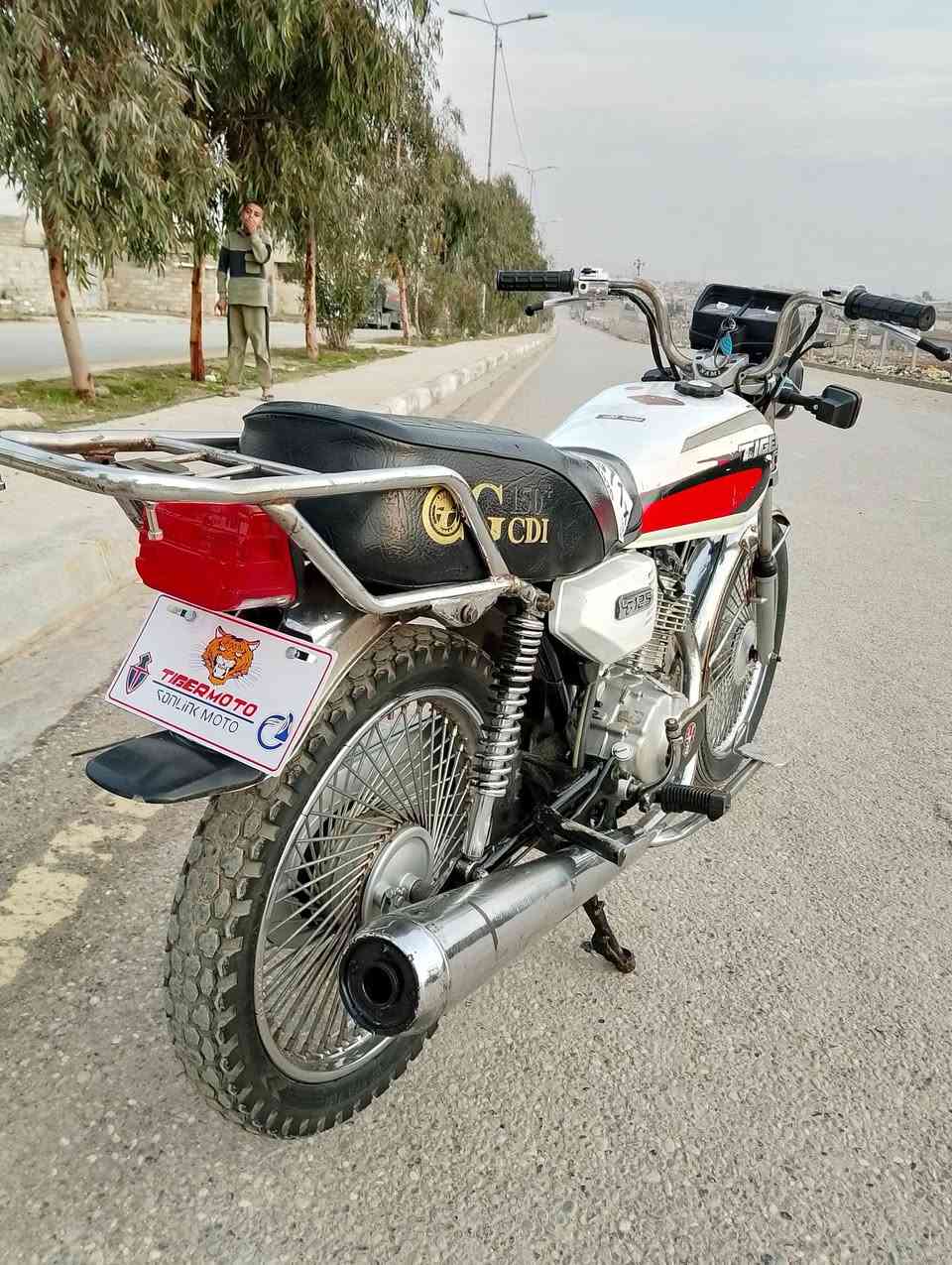 السلام عليكم ماطور ايرمنيه كلها شغاله معدل وتحريكه فول سعر 350//***********//خاص مفتوح
