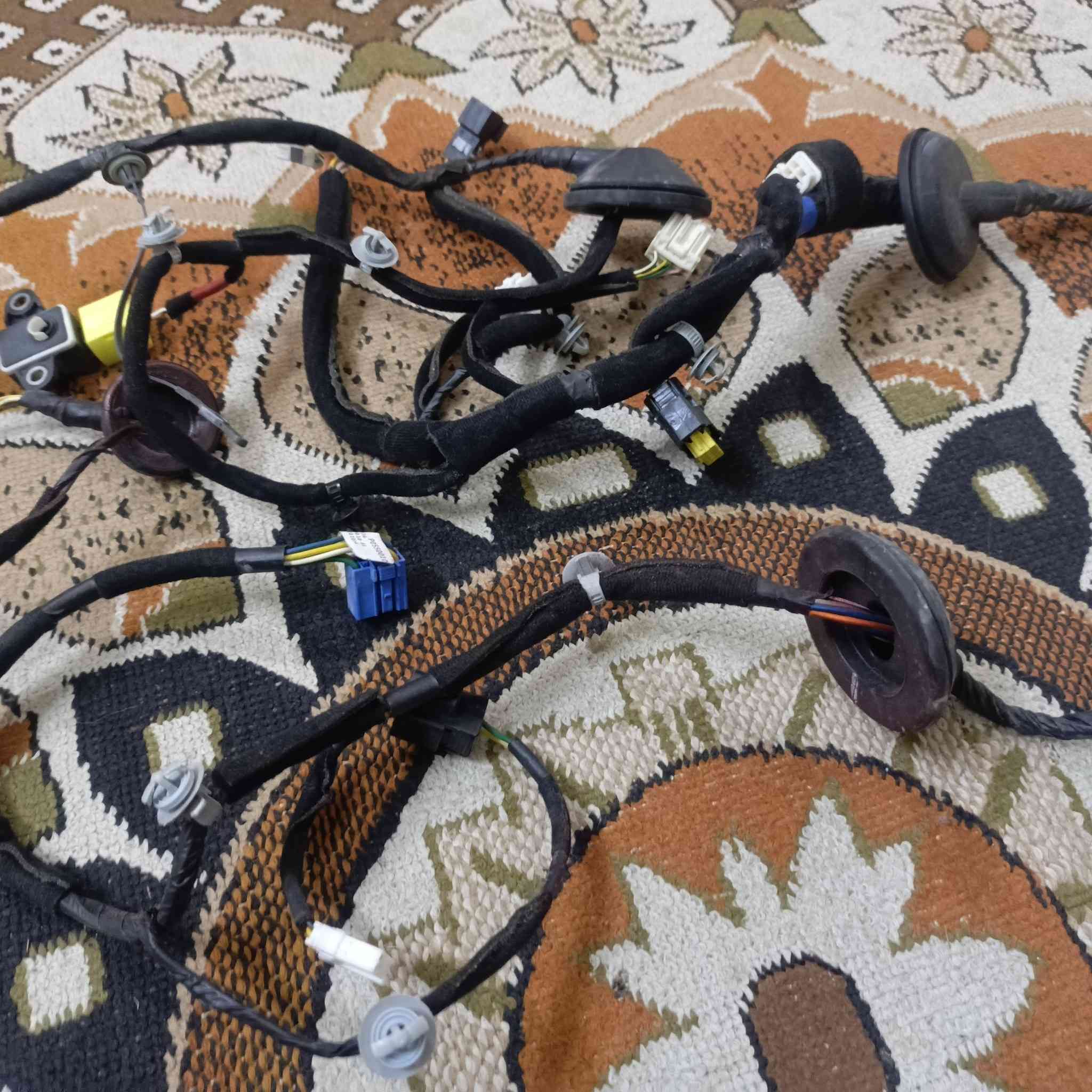 السلام عليكم غراض اصليه مستعمل كيا فورتي للبيع قيم واخذ
ماطور جام جه يسره عدد٢ 

بطاين بيبان ٢ اسود 

ضفاير كهربائيه يسره عدد٢ 

جام سايق ١


**إذا كنت صاحب هذا الإعلان وتريد حذفه لأي سبب، رجاءا أرسل رسالة إلى الدعم الفني**