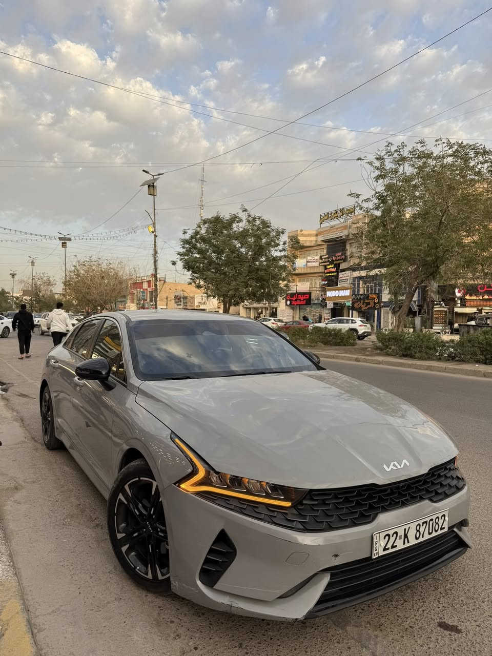 سلام عليكم
جيتي لاين K5 لون سمنتي مميز موديل22
سياره فول مواصفات ماعلى بانوراما 
حجم المحرك 1600 تيربو
رادار امام + خلفي+ نقطه عمياء 
مقاعد كهرباء 
تحديد مسار 
شاشه كار بلي 
استرين رياضي حرف D
4 وضعيات قياده السبورت اقتصادي نورمل والذكي
وباقي مواصفات معروفه بـ Gt لاين
حادث السياره جنطه فقط قطعه وحده صبغ
وبارد ربع بنيد بدون ايرباك
سياره رقم اربيل باسمي تحويل ثانيوم 
مكان السياره بغداد البنوك/***********
السعر:178
