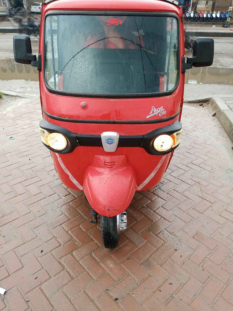 السلام عليكم للبيع تيك توك بياجو 2019 تيك خير من الله مقفوله كفاله عامه من كل شيء اوراق كامله سبعه سعر البيع 1,600 مكانه بغداد الحبيبيه الاستفسار على هذا الرقم ***********
