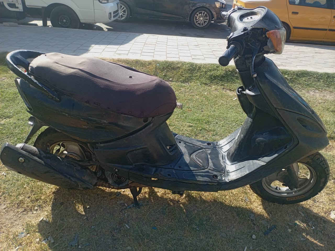 ماكس قجمه مكينتها حلوه ونكره بكل وكت سلف شغال بس باتري يرادله كهربائيات نص ونص كفرات تعبانه
سعرها ٢٢٥ وبيها مجال
مكاني بغداد حي اور
الرقم ***********
