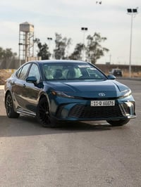 كامري SE هايبرد • ماشيه ٣٥٠٠٠ • رقم بغداد