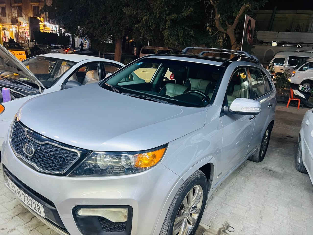 السلام عليكم 
سورنتوا 2012 
ماشيه 69 حقيقي
Sxفول الفول 
محرك 6 سلندر  دوش 
شاشه 
7 راكب 
بنوراما 
كامره 
تحكم استيرن 
جلد 
ويل كروم 
3 قطع تبريد 
كشافات ميموري 
تدفئه و تبريد ب الكراسي 
السياره جاهزه بدون اي نواقص 
حادثها بس جاملغ امامي بدون دواخل 
السياره صارلها عندي 7 سنوات ع ايد وحده جاهزه من كل شي 
السعر 153 
للاستفسار ***********
0️⃣7️⃣7️⃣0️⃣0️⃣2️⃣2️⃣2️⃣0️⃣2️⃣6️⃣
بغداد العطيفيه بغداد, العراق
