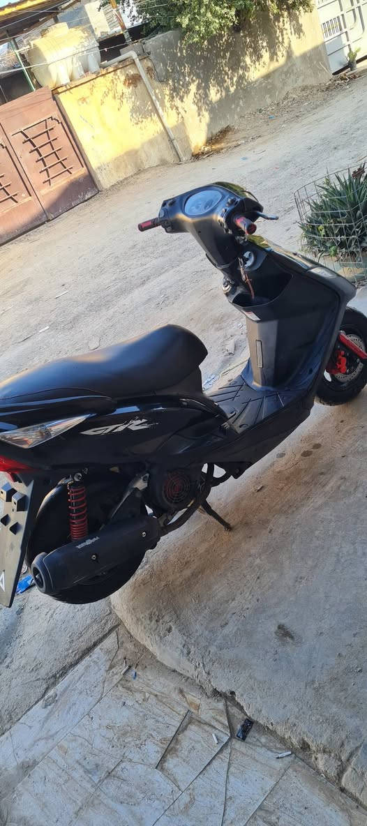 دراجه ماكس ثعلب للبيع كامله مابيهه اي نقص محرك مكفول ناعم شلعه ومعدل حلوه كهربائيات كلهه شغاله كيج بانزين كيج سرعه لايت عالي ناصي اشاير كلهه شغاله كفرات اصلي مختم دبلات شغاله طسه ناعمه دراجه كلهه كامله مكاني بغداد الشعله شراي اتصل مامتواجد على نت ***********.
