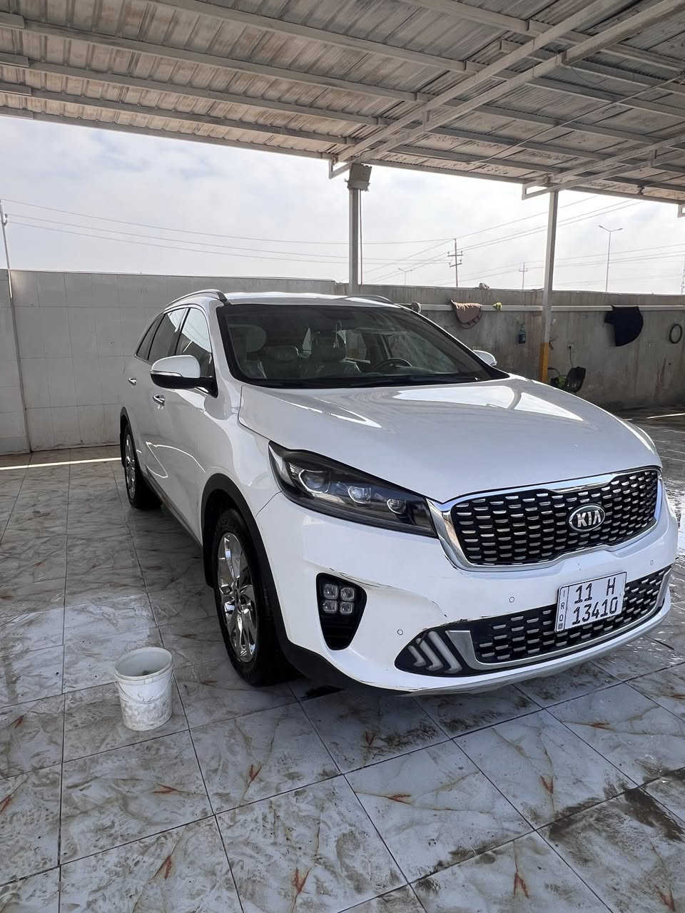 السلام عليكم 
سورنتو 2020
وارد خليجي بأسمي 
رقم بغداد 
ماشيه 81 الف كيلو
نص فول 
بيهه صبغ قليل بالتكمه الخلفيه كما موضع بالصوره والباقي كفاله من الصبغ والتبديل 
السياره جاهزه مابيهه اي نقص 
السعر 260 
مكان السياره ميسان القطاع
***********
