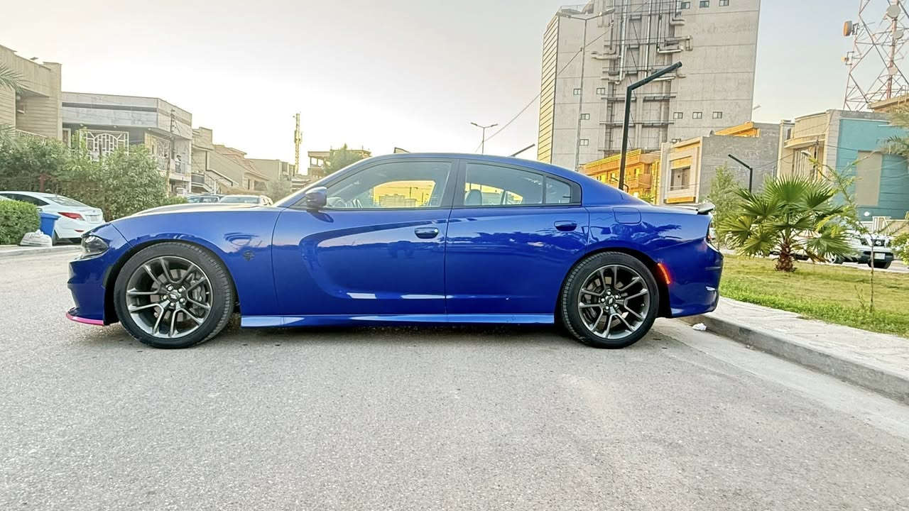 سلام عليكم جارجر موديل 2021 فئة السياره سكات حجم المكينه  السعر220$$    6400 ماشيه 55 ضرر السياره موضح بل صوره جاملغ خلفي اليمن صبغ +3قطع كلير أمريكه +صور الحادث داخل المنشور + تقرير الحادث داخل المنشور مال امريكه سياره جاهزه بدون اي نقص مكان السيارة بغداد الكرخ***********
