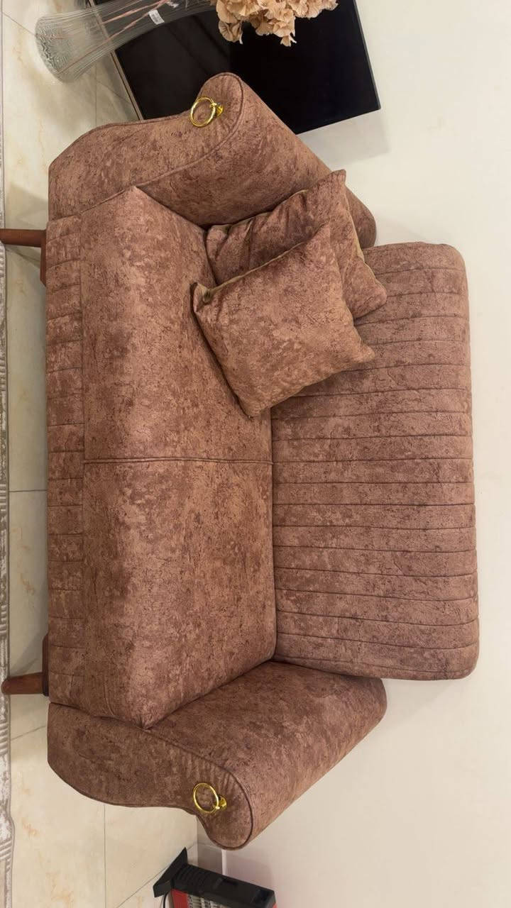 تخم قنفات عشر مقاعد جديد كولش حننتقل لمكان اصغر وميكفي اخذه السعر 700الف العنوان بغداد شارع المطار قرب عباس ابن فرناس مجمع داماك


**إذا كنت صاحب هذا الإعلان وتريد حذفه لأي سبب، رجاءا أرسل رسالة إلى الدعم الفني**