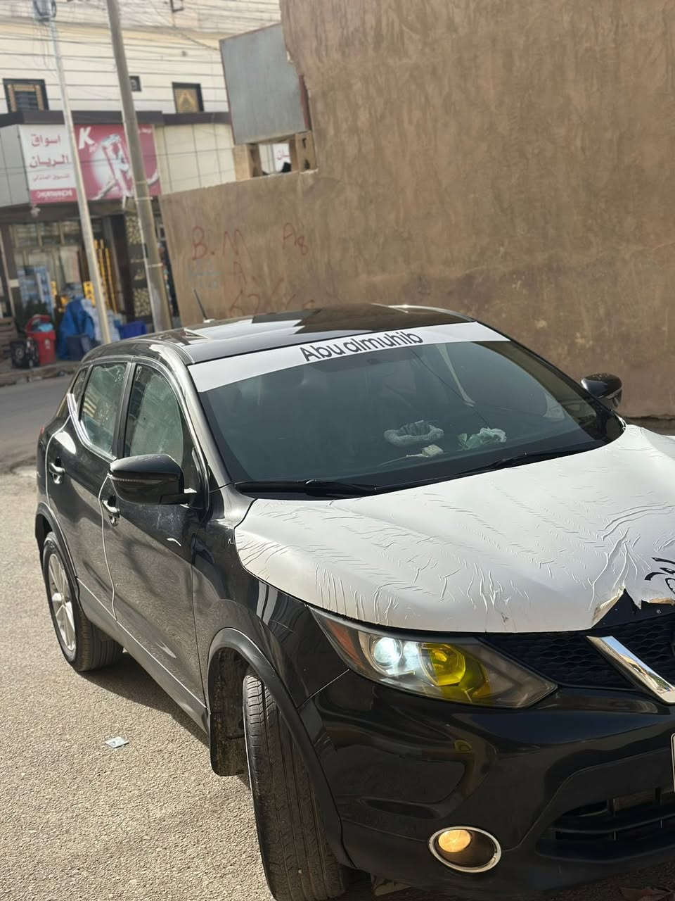 نيسان روج
السعر145 وبيها مجال
موديل 18
محرك 2000
الكير 8نمره 
بيها صبخ بونيد وباب خلف السائق 
الموصفات 
شاشه 
بصمه 
كأمره 
بصمه أبواب أشاره ترحيب 
منضومه زنون 
٣انضمه قياده 
سستم سماعات عدد٨ 
مانع انزلاق 
نضام ايكو 
ويل كروم 
كشنات كهرباء 
تحكم ستيرن 
استيرن هيتر 
تتفئه كشنات 
أشاير بلمري
***********
