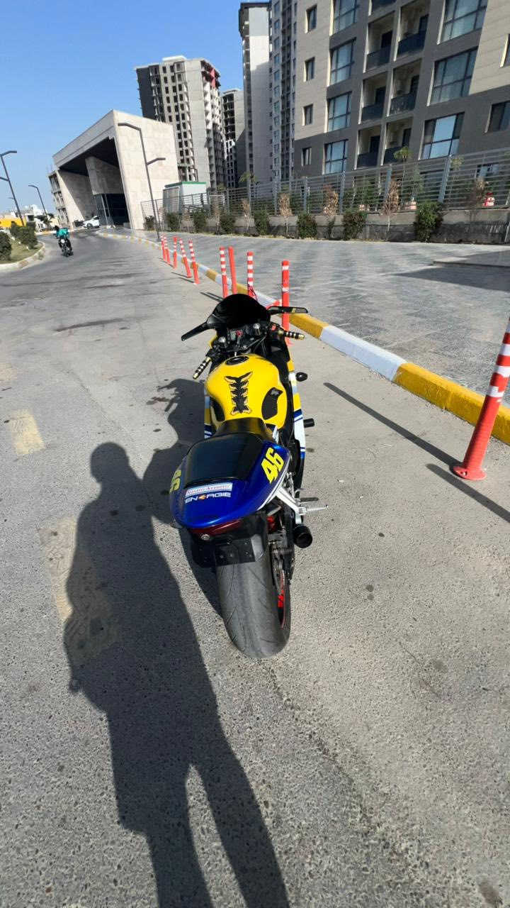 السلام عليكم
دراجة أفوراي-600cc
-كفالة كير + محرك
-نظافة90‎%‎
-سعر:28$
-عنوان:بغداد 
تواصل هاتف 📞 
***********
