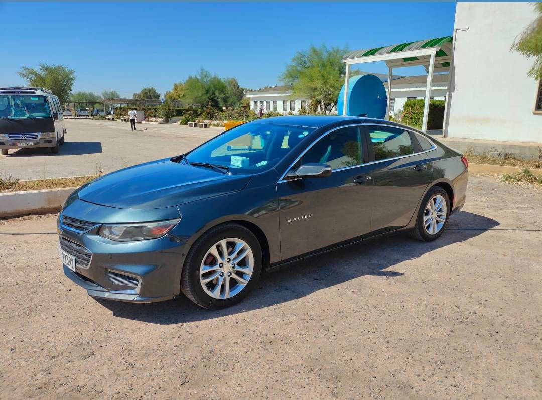 ماليبو 2017بدون تبديل اي قطعه كلها بلادي بيها صبغ شي قليل بداية البنيد فقط رقم شمالي وسعرها 110وبيهل مجال ***********
