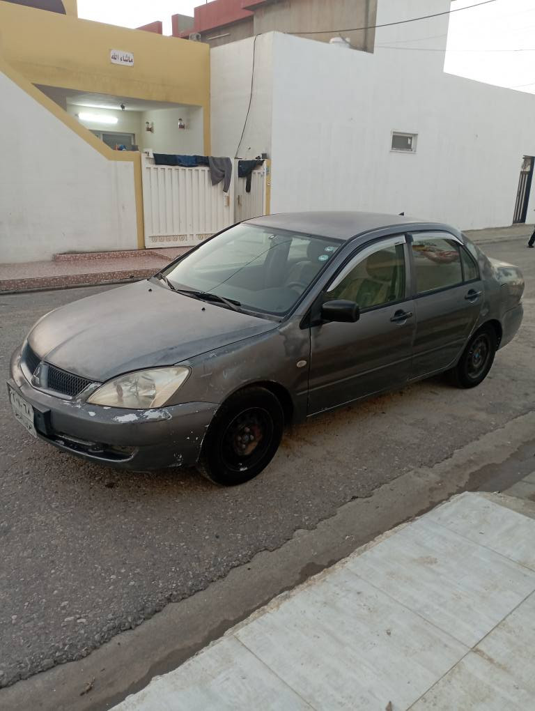 گيروتوماتيك
مه كينه بجوك 
موديل 2009
پيش و پشت كه بسه ليداني نيه 
سه قف و ناوشان به شه رت 
4پارجه ي سبوخي  هه يه بي ژورئ 
تاخم پيش و پشت تونده 
4تايه ي لوك 
دينار مه سروفي تيدا نيه 
سعر64 وه ره قه معامله 
*********** أربيل, العراق
