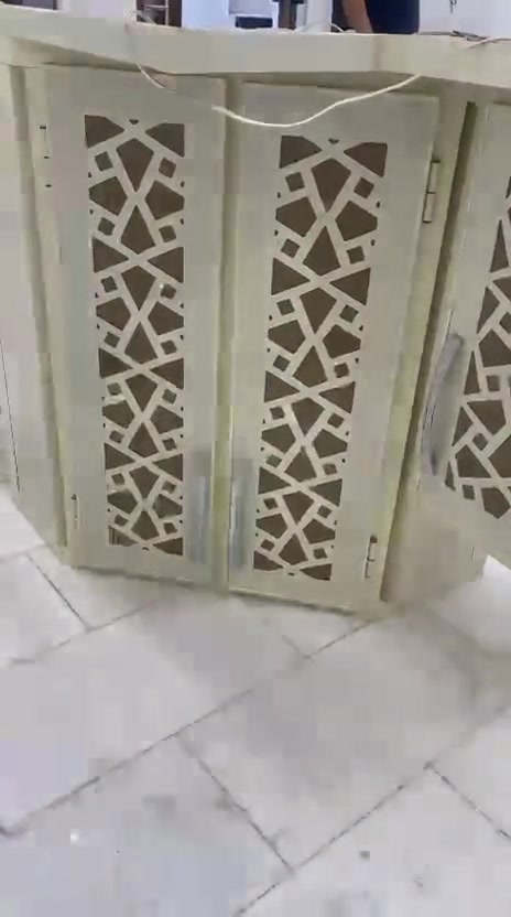 السلام عليكم
للبيع كاونتر المنيوم درجة اولى ثقيل الطول ٨ امتار مع ملحق زاوية مستخدم قليل جدا ابواب cnc السطح مرمر درجة اولى السعر مليون وربع المكان كربلاء حي التحدي للاتصال *********** / ***********
