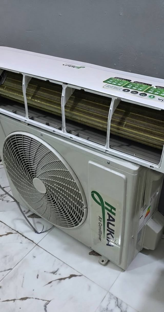 سبلت اوكيا انفيرتر تحكم امبير يشتغل على 4و6و8 امبير 
حجم اكثر من طنين  26000 الف BTU 

جهاز اخو الجديد انتاج 2024  
نظافه 💯 راديترات بعدهن ذهب 
ملحقاته كامله بوري ريمونت قاعده وايرات 
كلهن اصليات مال الجهاز 
 غازه مال الشركه مقفول
 يعني جهاز تاخذه حاله حال الجديد
 جاهز من كلشي 

سعره 600 نهايته 

📍مكاني بغداد قريب الشعب بوب الشام 
📞للاتصال بالرقم ***********او وتساب 
يوجد خدمة توصيل 🚛 داخل بغداد
