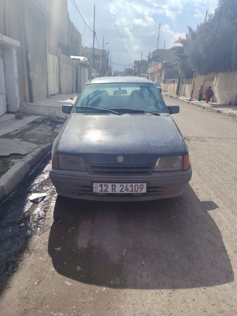 كاديت حجم ١٦ محرك استرا
موديل ١٩٩١
اني شرعيها سنويه وهزه جديد
كابون بانزين 
وكاله وتحويل
السعر ٢٥ وبيها مجال شراي خابر
خاص او تعليق مارد
مكاني الايمن 
***********
***********
