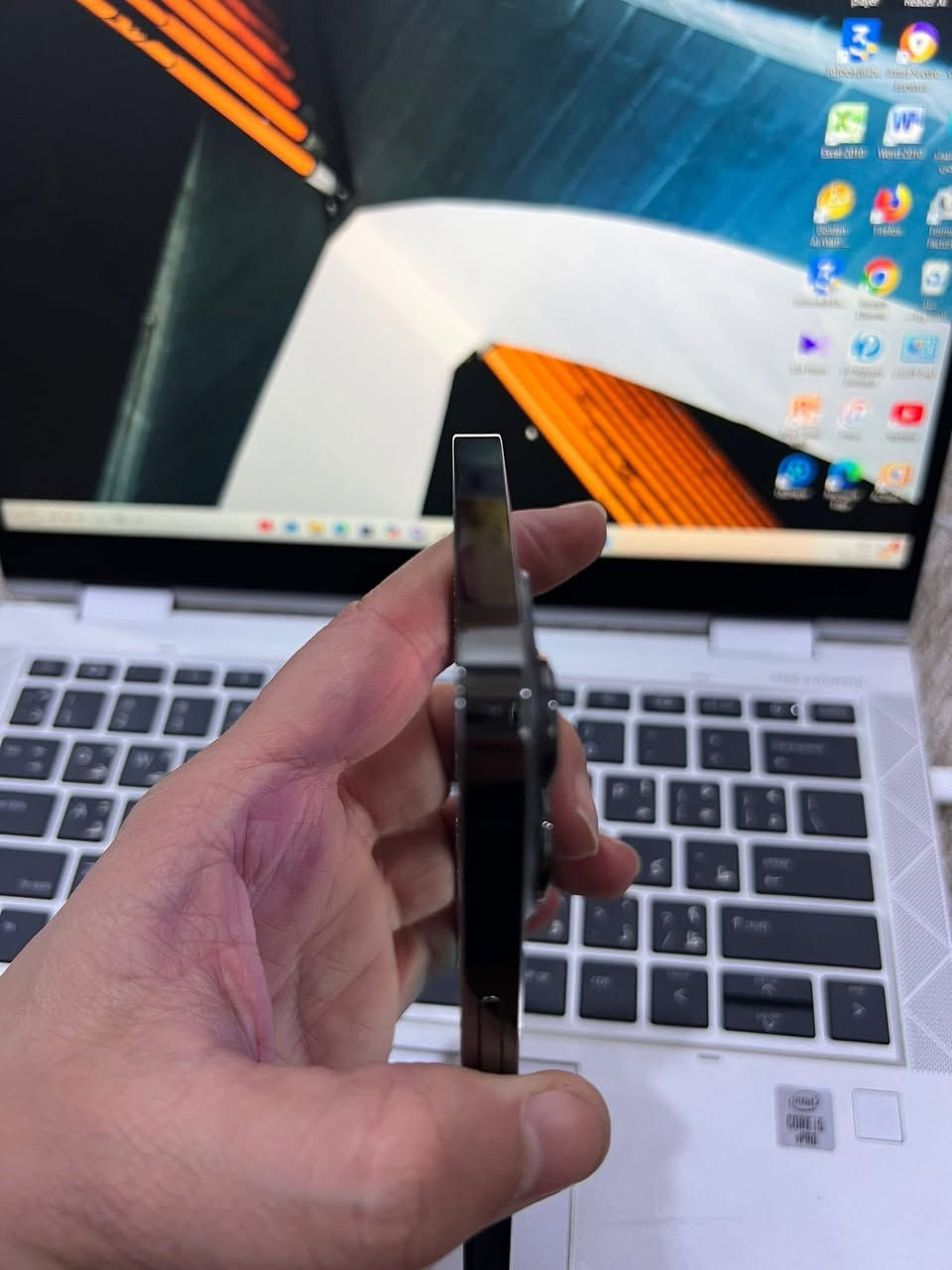 13 برو ماكس
ذاكره 128 
نموذج M تك سيم 
بطاريه 95 
شرط ما مفتوح
سعر الجهاز 625 
شراي خاص او اتصل 
*********** 
***********
