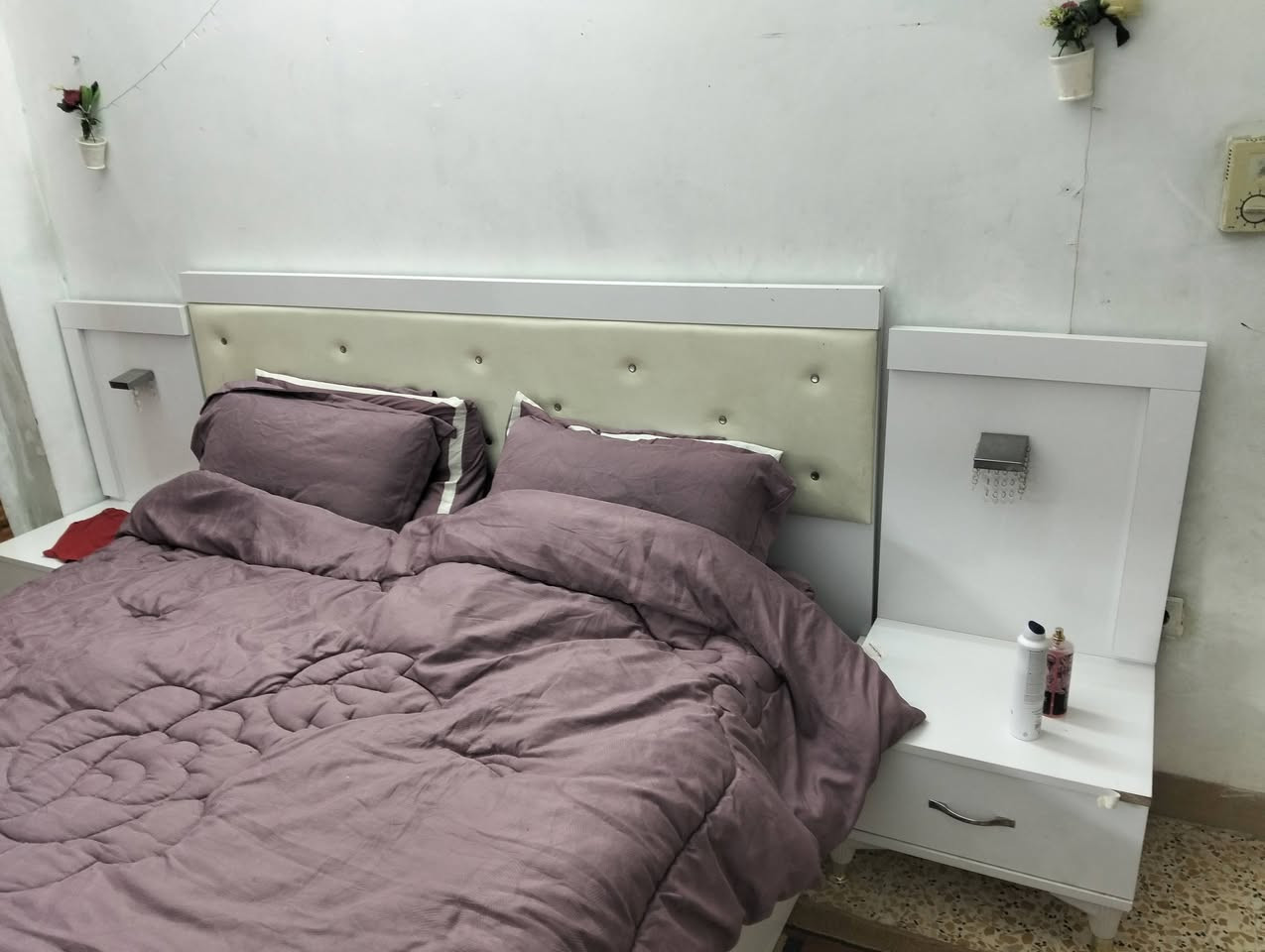 غرفة نوم نضيفه وقنفات 5 قطع للبيع
سعر قنفات 150 وغرفة اخشاب تركي سعر 200
***********
