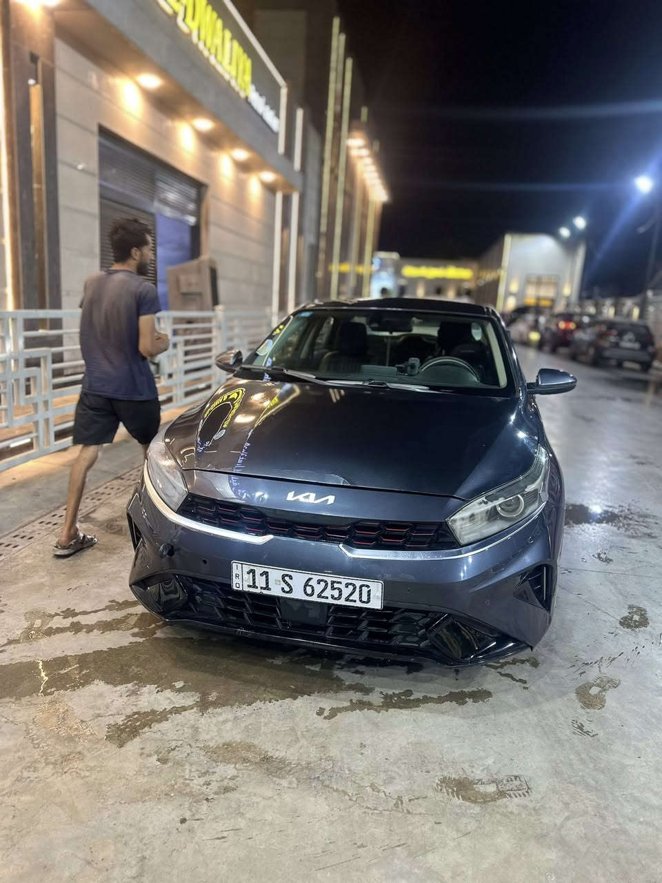 كيا فورتي
 موديل 22
رقم بغداد الدولي 
ماشيه ٤٣ ميل
لون رصاصي
محرك الفين دوش

السياره ليبل واحد حادثهه بنيد مصلح نفسه 
صور الحادث والسونار مرفق بلمنشور وتحتاج بعض التعديلات
سنويه لل27 سياره بسمي تحويل مباشر
مواصفاتهه 

اشاير مري 
رادارت اماميه وجانبيه
مانع انزلاق
مود درايف
مثبت سرعه
قياده ذاتيه
تحديد مسار 
شاشه كار بلي
كامره دوران 
شادلهه منضومه زنون
وتخم تاير جديد
دوشمه ارضيات وكشنات جلد

السعر ١٤٠💲 وبيهه مجال حك الجية
مكان السياره بغداد الجديده المشتل
هـ/***********
