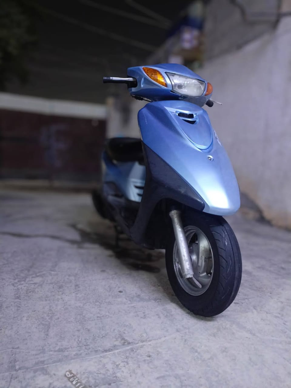 سلام عليكم شباب دراجه بريز دراجه رمبه قبل شهر من نزلته دراجه خير من الله مكفوله من البجم للبجم دراجه خير من الله دراجه دراجه. عوزه تنضيف كابريتر لين بسلف تخرر وبلهنر نكره دراجه حلوه ومرتبه الشراي يتصل على رقم ***********
