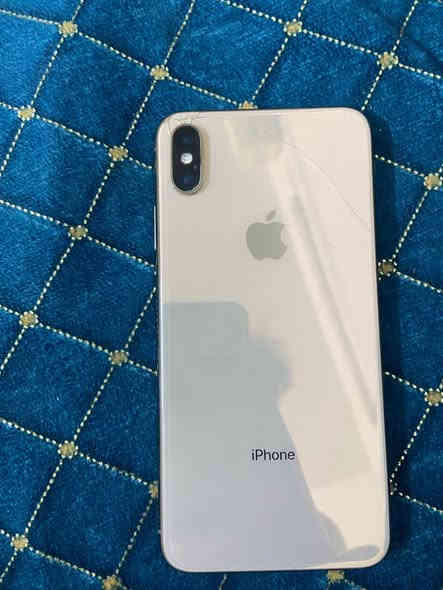 أيفون اكس اس ماكس مبدل فقط بطاريه فقط والباقي كله بلادي فيس ايدي شغال كلشي شغال السعر 250 وبي ومجال بسيط العنوان بغداد المدائن للأستفسار الرقم:***********
