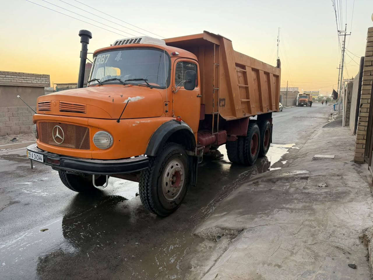 سلام عليكم 
البيع 79محدثه كلها 81
بدي بلادي 81
قماره نضيفه+محرك جديده 
كير 90 +مجموعه جيف بس الكسنات البي
تخم تاير تبريد 🥶 سياره جاهزه العمل
رقم انبار نكليزي بسمي
العنوان بغداد 
***********
