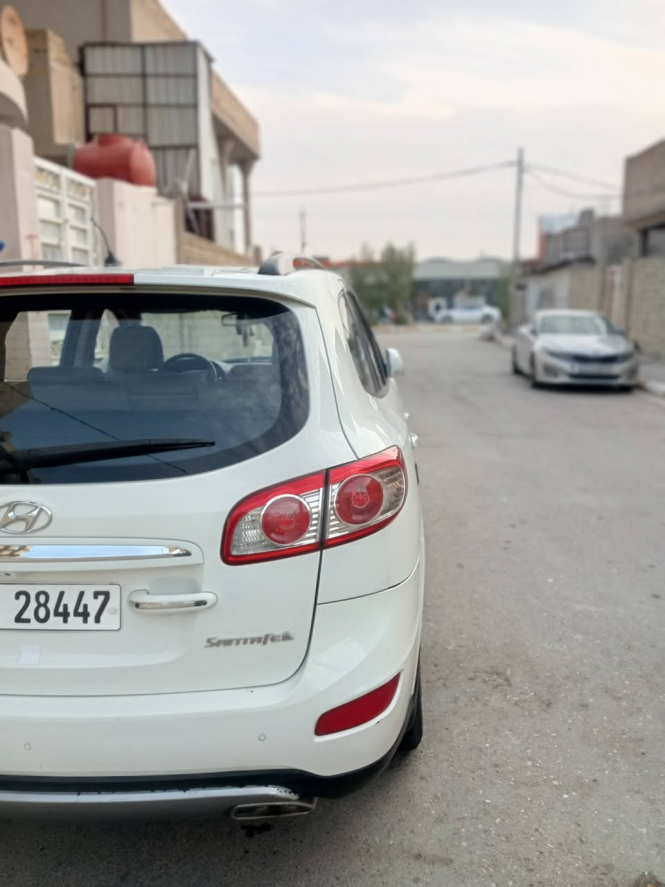 السلام عليكم سنتافي 12 فول بيه قطعه وحده صبغ بدون دواخل رقم أربيل دولي المكان نعمانيه تبريد جاهزه من كلشي السعر 148وبيه مجال هذه رقمي ***********

