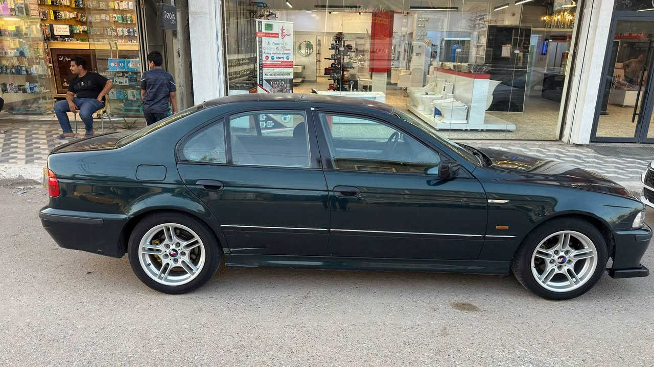 موديل1996
تبريد ثلج تدفيه
تحكم ستيرن 
لون زيتوني محركV6 تك فانوس
شلعه ومعدل 
رقم أربيل شرط التحويل
السعر90 وبيها مجال بسيط
للإستفسار الاتصال ع رقم***********
