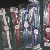 ساعات • مجموعة • توصيل