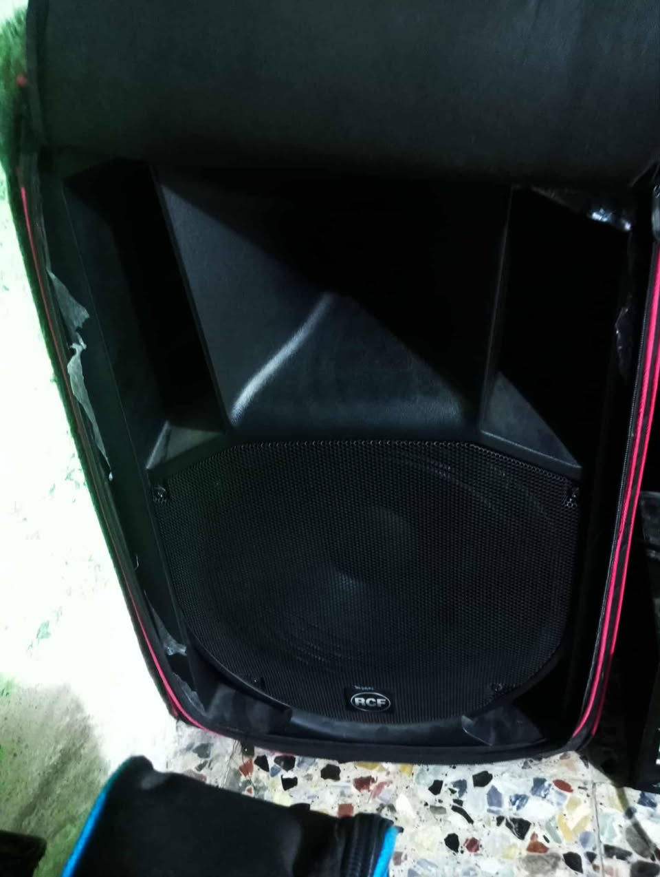 سلام عليكم سماعات افيتي برو ماكس 12 انج 400 واط ايطالي اصلي وكالة+باور داينكورد 2400 ألماني اصلي +سماعات ارسي اف امتياز مكاني بغداد مدينة الصدر شراي يتصل 
*********** 
متواجد واساب او فيس بوك
