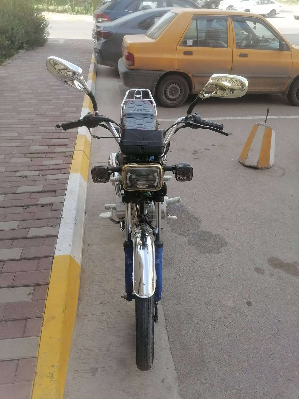 سلام عليكم دراجه نامه ٤كير تعمير جديد من لبرغي للبرغي مكينه مكفوله لا تنقيص ولاء تبخير خير من لله كله جديد صالنصه كاتم سعر ٤٥٠ بيه مجال بصيط مكاني مقابيل بسمايه *********** بغداد
