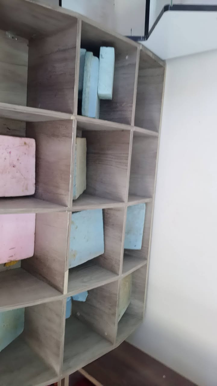 سلام عليكم رفوف اسواق او كرزات للبيع مكاني الاوسمه قرب سبع قصور
***********
