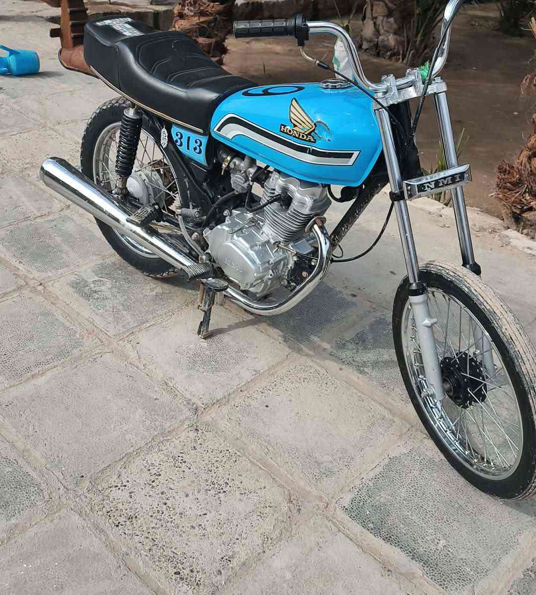 سلام عليكم دراجه للبيع الشاصي 11 والغراض الباقيه 25 الدراجه رقم المكان نيسان يم نفق المختار رقم صاحب الدراجه*********** مكلف بلنشر
