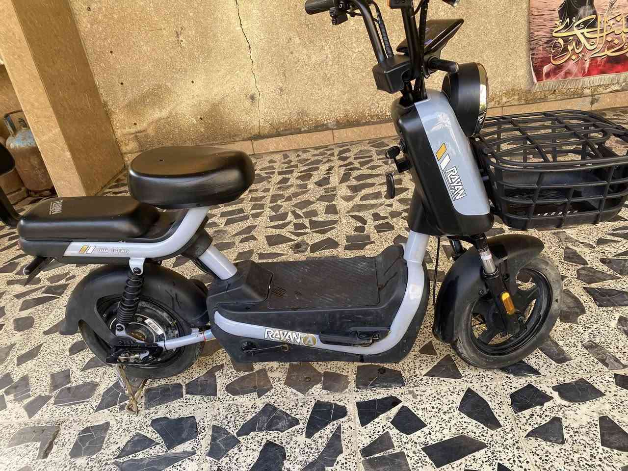 السلام عليكم دراجه شحن الريان فقط قطعه الدواسه الخلفيه ماكو سعر 250الف للاسفسار الرقم ***********
