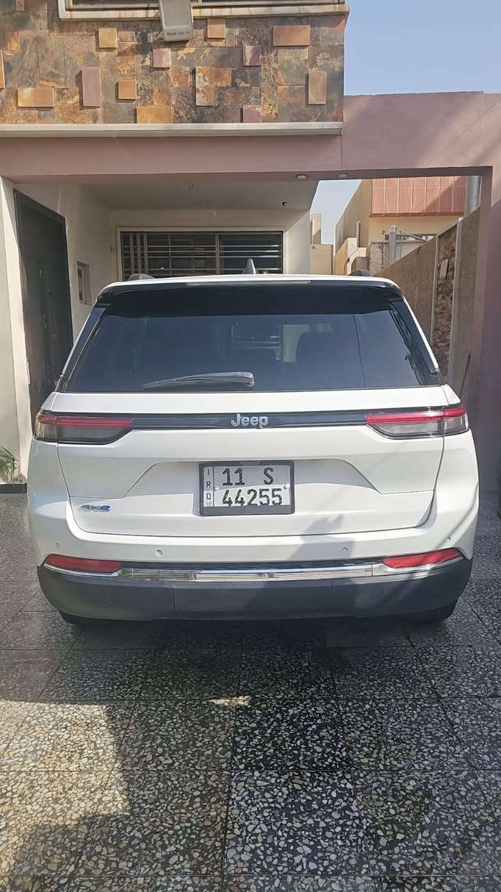 السلام عليكم من رخصه الادمن،، جيب كراند شيروكي لمتد 4xe 2024 هايبرد بلك ان محرك، 2oT بانزين +هايبرد + شحن منزلي ايرباك استيرن ماشيه 20،000 كليو رقم بغداد فول 1/1 
١شاشتسن
٢بانوراما طكتين
٣بصمه
٤سستم صوت   Alpine
٥شتغيل عن بعد
٦كشنات جلد
٧كشن السائق ميموري
٨كشنات كهرباء
٩صندوق كهرباء
١٠ حساسات خلفي امامي
١١ تبريد ٣ قطع
١٢ اشاير بل مري
١٣ رادار امامي
١٤ رادارات ٣٦٠
١٥ ثلاث وضعيات قياده
١٦ نظام ختيار كهرباء او بانزين
١٧ كير ماوس
١٨ نظام منحدرات
١٩ هيترات بل كشنات
٢٠ ويل كب كروم
٢١ لايت لد وبك لايت لد
٢٢كشافات
٢٣ تحديد مسار + قياده ذاتيه 
٢٤ هاند بريك بصمه
٢٥ شفتات استيرن
السعر ٢٩٥ مكان السياره بغداد الكراده غير متواجد ع فيس فقط اتصال واتساب فقط *********** ابوشمس
