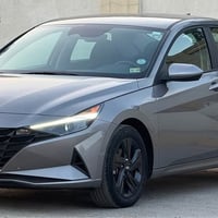 النترا 2023 محرك 2000دوش. ماشيه 20الف. بصمه وتشغيل عن بعد رادار امامي ...