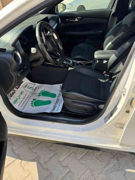 كيا فورتي ( جيتي لاين  ) فول 

وارد امريكي 

ماشيه 33000(ميل) 

موديل 2023

دخول بصمه ذكي

نظام ترحيب

تشغيل عن بعد 

بصمة ابواب

حجم المحرك2000 دوش

شاشة كبيرة Apple Car Play

سايد بريك بصمه

اوتو هولد Auto Hold

حساس ضغط الاطارات 

تخم تاير جديد 

 كامره دواره خلفيه 

باتري جديد 

رادار امامي 

 اشاير في المرايا+رادرات جانبية

نقطه العمياء

قيادة ذاتيه 

تحديد مسار

مثبت سرعه Cruise

توقف ذاتي

تبريد شاشة + مناخ منفصل  

كشنات جلد ( GT.LINE )

اشاير بالمري 

لايت زنون ابيض ( اصلي ) 

لدترحيب 
 
  
لد امامي LED

لد خلفي LED

جنطه كهربائي 

ويل كب كروم 

سبايدر خلفي

اوضاع قياده Drive Mode

نظام سبورت sport

 نظام نورملNormal

نظام سمارت Smart

تحكم ستيرن جهتين  

دركة سبورت ( GT.LINE )

رقم سيارة بغداد بسمي تحويل ثاني يوم 
 
صور الحادث بل منشور 
عل هذا راقم ***********

بغداد الجديدة
