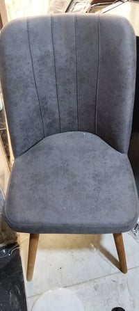 ١٥ كرسي • بعضهن جدد