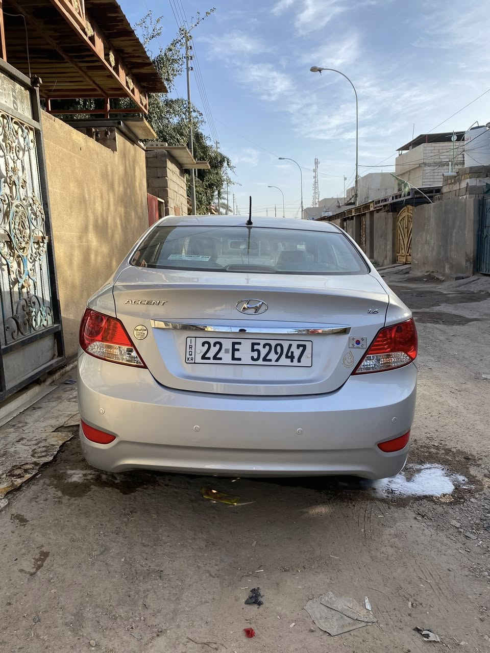 من رخصة الأدمن 
اكسينت مديل 17 رقم اربيل انكليزي كفاله عامه من الصبغ ول حادث ماشيه 100 الف محرك 1600 سياره جديده و بلاديه السعر 128 وبيها مجال مكاني البصره ام قصر (***********)

