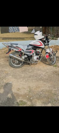 مكاني الحود • محرك 200 • بدون خوذة