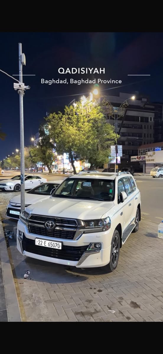 لاندكروز ساز 2021 ماشيه 102 الف كيلو فول موصفات للاخير كيجاز لكزز مكفوله من صبغ ولبارد رقم شمالي تحويل بس ماسوي وكاله ( وسياره ساز مو شركات عاديه ) مكانها بغداد حي الحسين  للاتصال ***********
