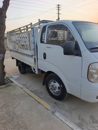 كيا 4000 مۆدیل 2011  تةنيا كارت كراوة  بي دةعم و بێ بۆیاغە   شەش تایەی...