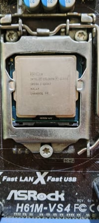 مذر بورد مستخدم من آسروك  ويا معالج Intel Celeron G1630  سعرة هوا ول ت...