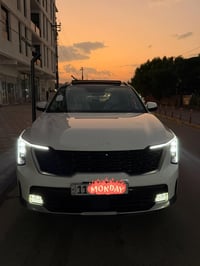 للبيع كيا سورنتو فول 2025 داتا شو خليجي الدولية السيارة فوووول مواصفات...