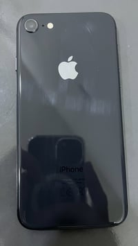 للبيع ايفون 8 عادي ذاكره 64  نضافه 100/100 بلادي التواصل 07889881160 و...