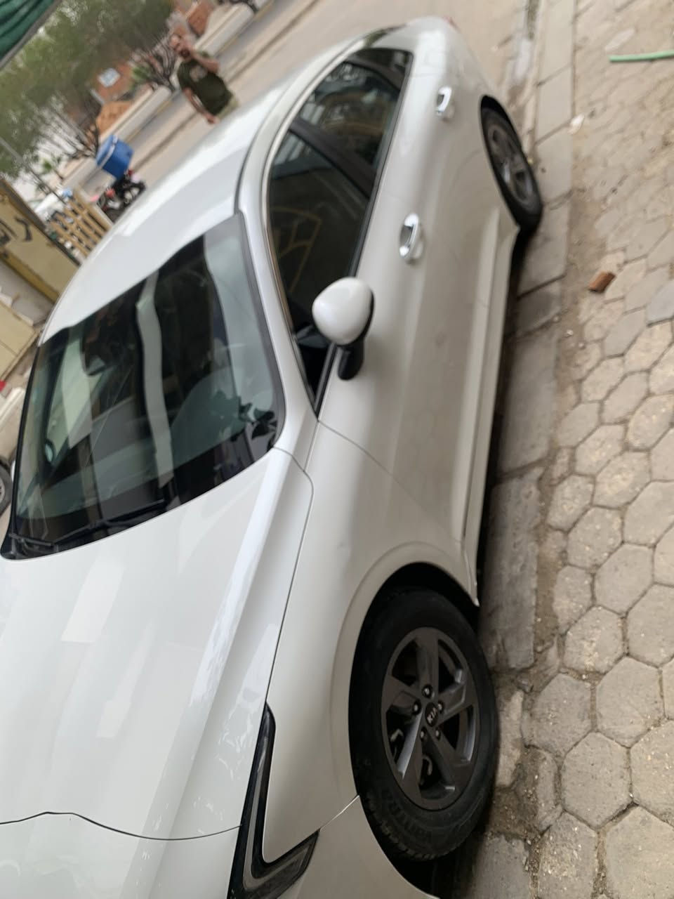 سلام عليكم K5 للبيع رقم كربلاء معوقين بعدلهه سنه وكم شهرتصير حره وكاله عامه بسم المشتري ثاني يوم وعدنه وكاله عامه بيهه. سياره موصفات حلوه معروفه مواصفاتهه سياره بيهه كم قطعه صبغ ابيع حزام وارد كوري غاز اصل شواصي لغود مكفولات رقم للتواصل مكاني نجف حي المهندسين (***********)
